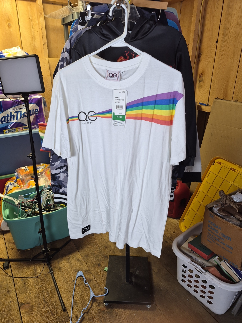 White Rainbow Stripe Crew Neck T-Shirt - Large Bin 68